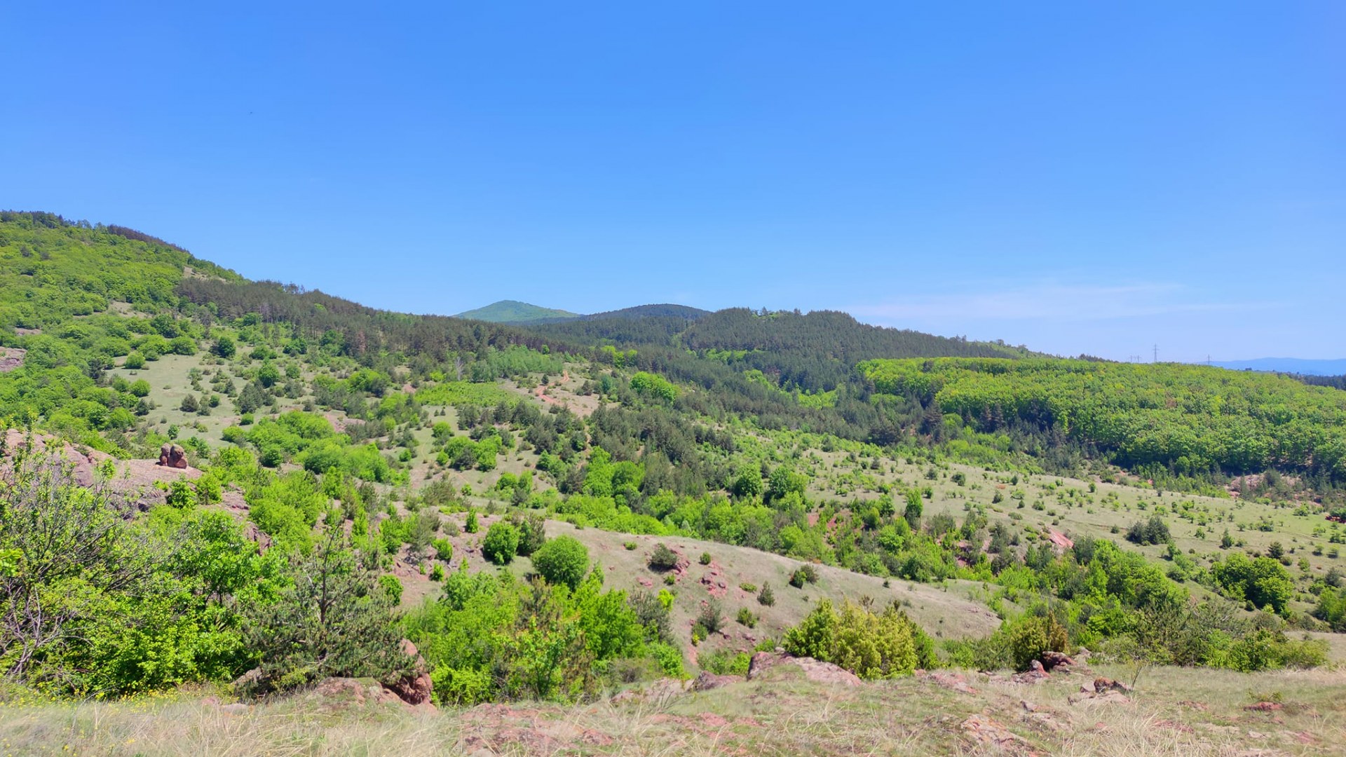 Някъде по чукарите