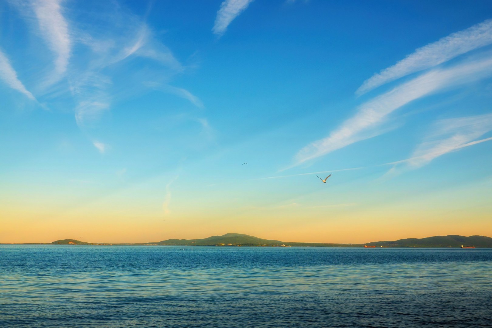 Пролетно морско чудо: Нашето априлско пътешествие по българското Черноморие